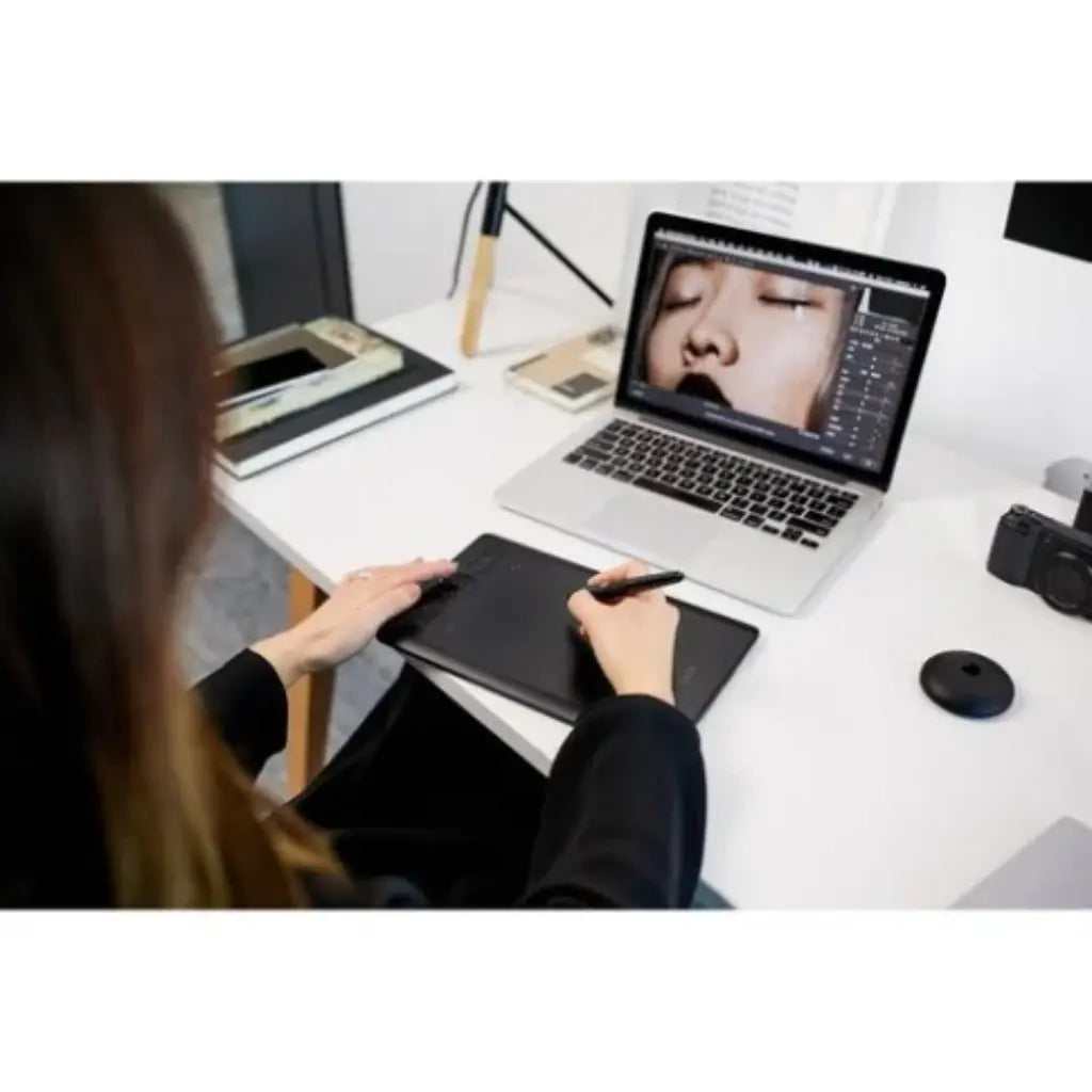 Wacom Intuos Pro PTH-460 Small Creative Pen Tablet with Wacom Pro Pen 2-tpstech.in