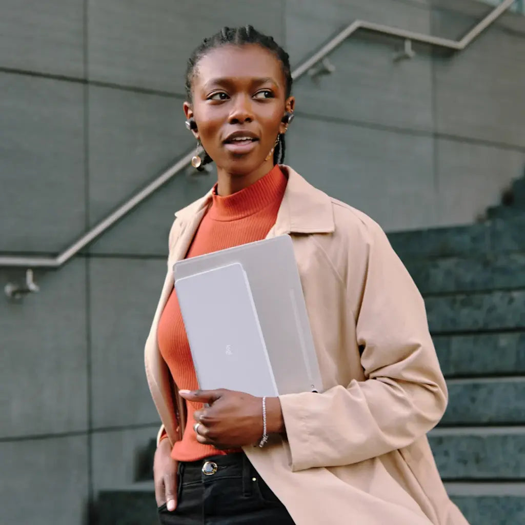 Logitech Keys-To-Go 2 Universal Wireless Bluetooth Keyboard with Built-in Cover-tpstech.in