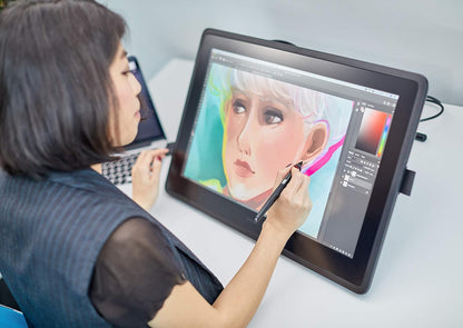 Wacom Cintiq 22 DTK-2260 21.5" 1080p FHD Creative Graphic Tablet with Pro Pen 2 - Black