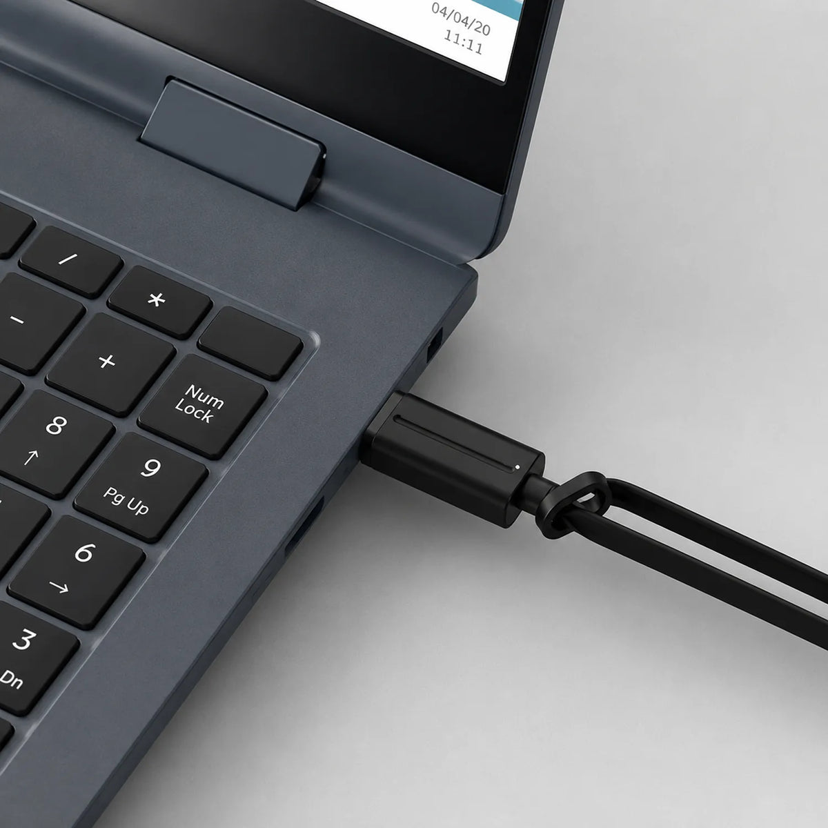 Jabra Speak2 75 UC 2775-419 wireless speakerphone connected to a laptop via USB port -tpstech.in
