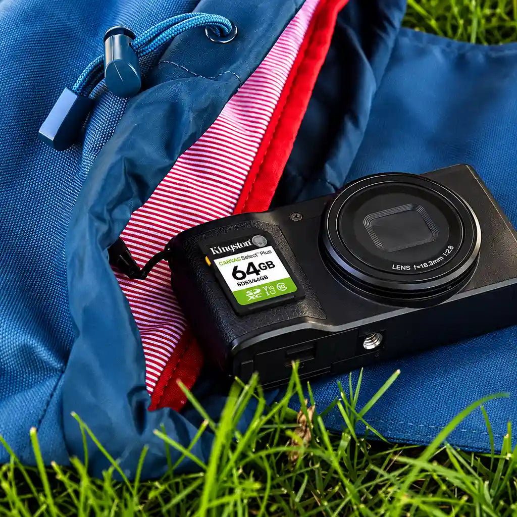 Kingston Canvas Select Plus 64GB SD Card Placed with Compact Digital Camera tpstech.in