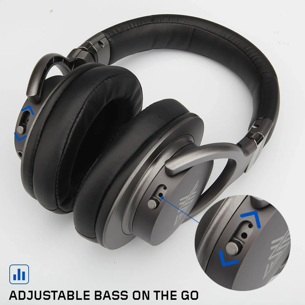 Repacked XANOVA Juturna-U Gaming Headset with Virtual 7.1 Surround Sound close-up of on-ear physical 3-stage adjustable bass switch -tpstech.in