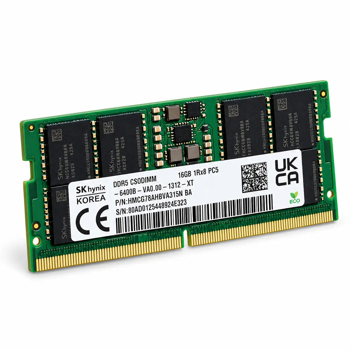 SK hynix HMCG78AHBVA315N 16GB DDR5-6400 CSODIMM RAM pulled-out module isometric front view -tpstech.in