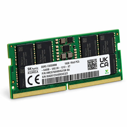 SK hynix HMCG78AHBVA315N 16GB DDR5-6400 CSODIMM RAM pulled-out module isometric front view -tpstech.in
