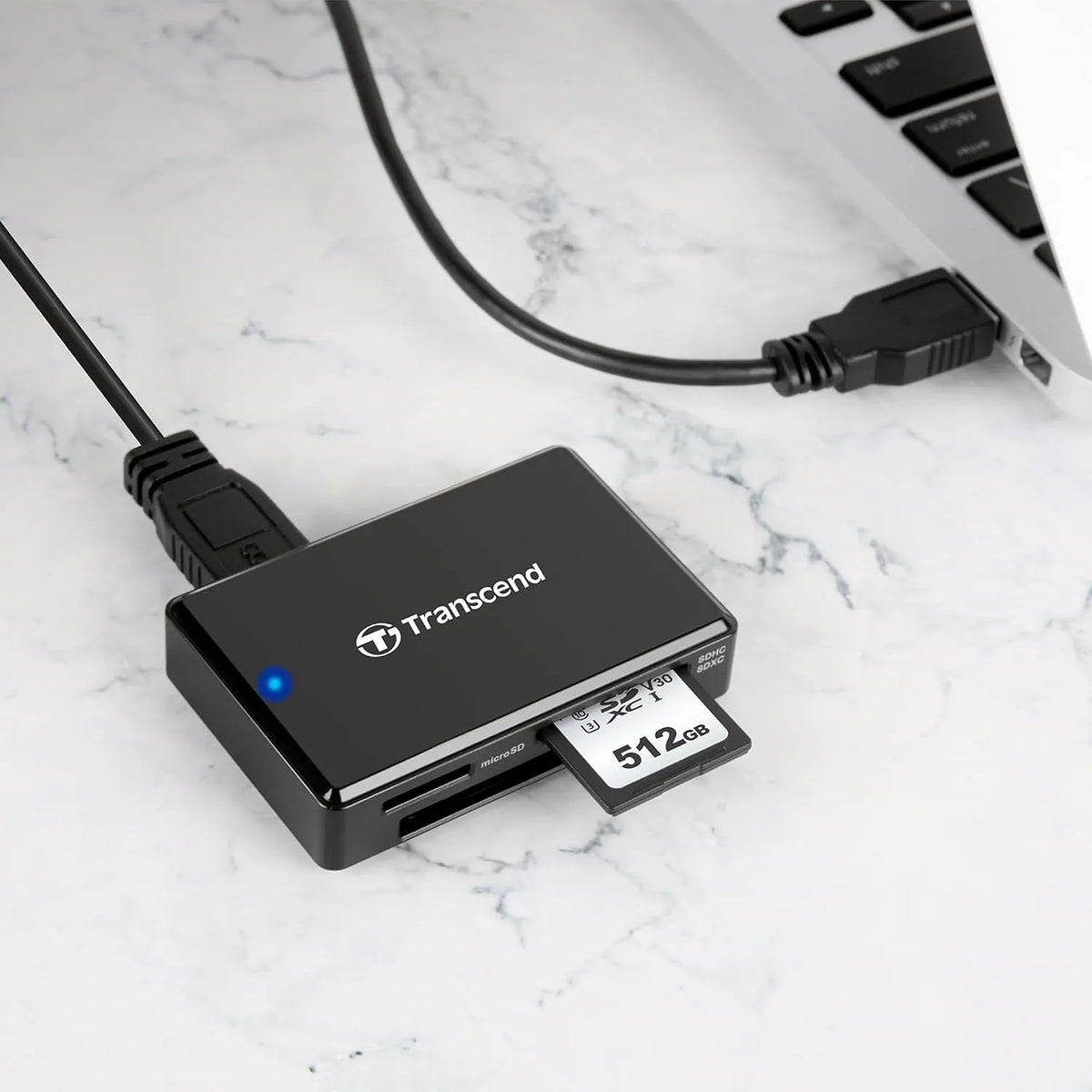 Transcend USB 3.1 Gen 1 Multi Card Reader Connected to Laptop with SD Card Inserted -tpstech.in
